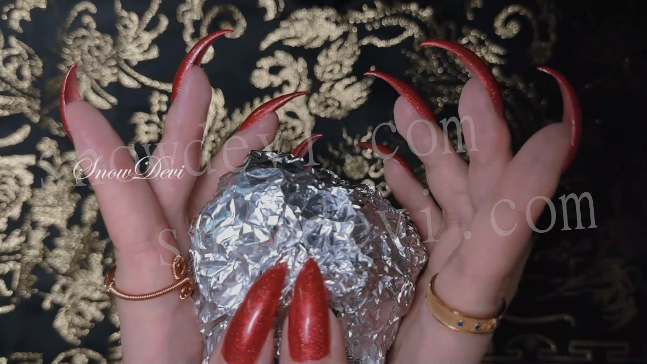 SNOW1495-Tin Foil6_nails_snowdevi nails